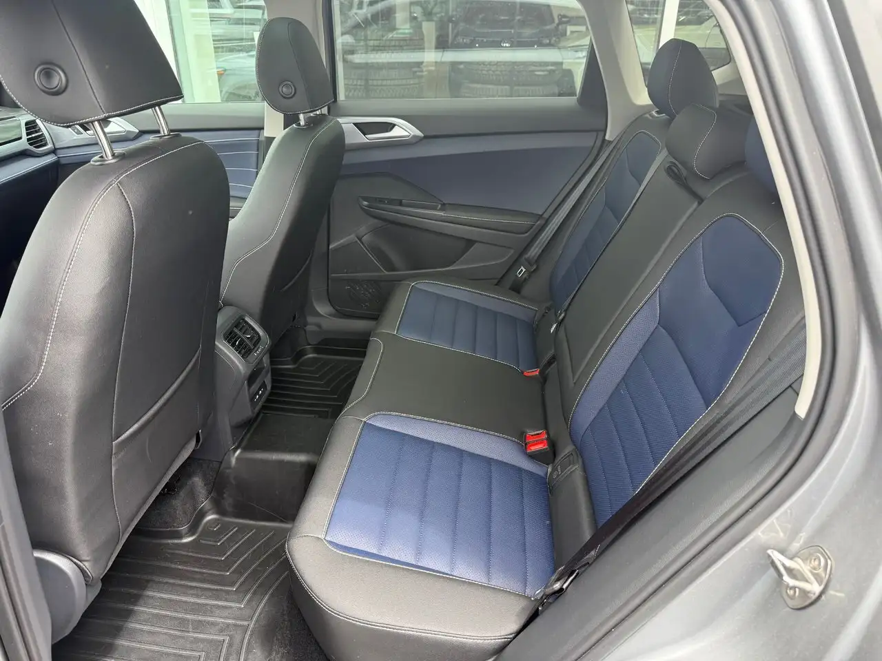 Volkswagen Tiguan снимка Volkswagen Tiguan
