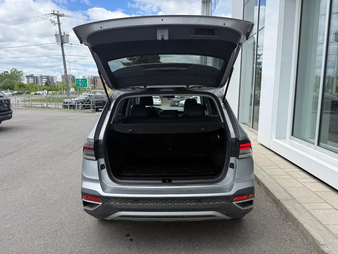 Volkswagen Tiguan снимка Volkswagen Tiguan