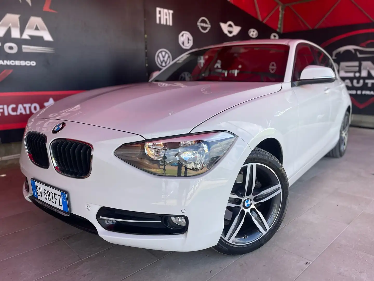 BMW 116 116d 5p. Sport Bianco - 2