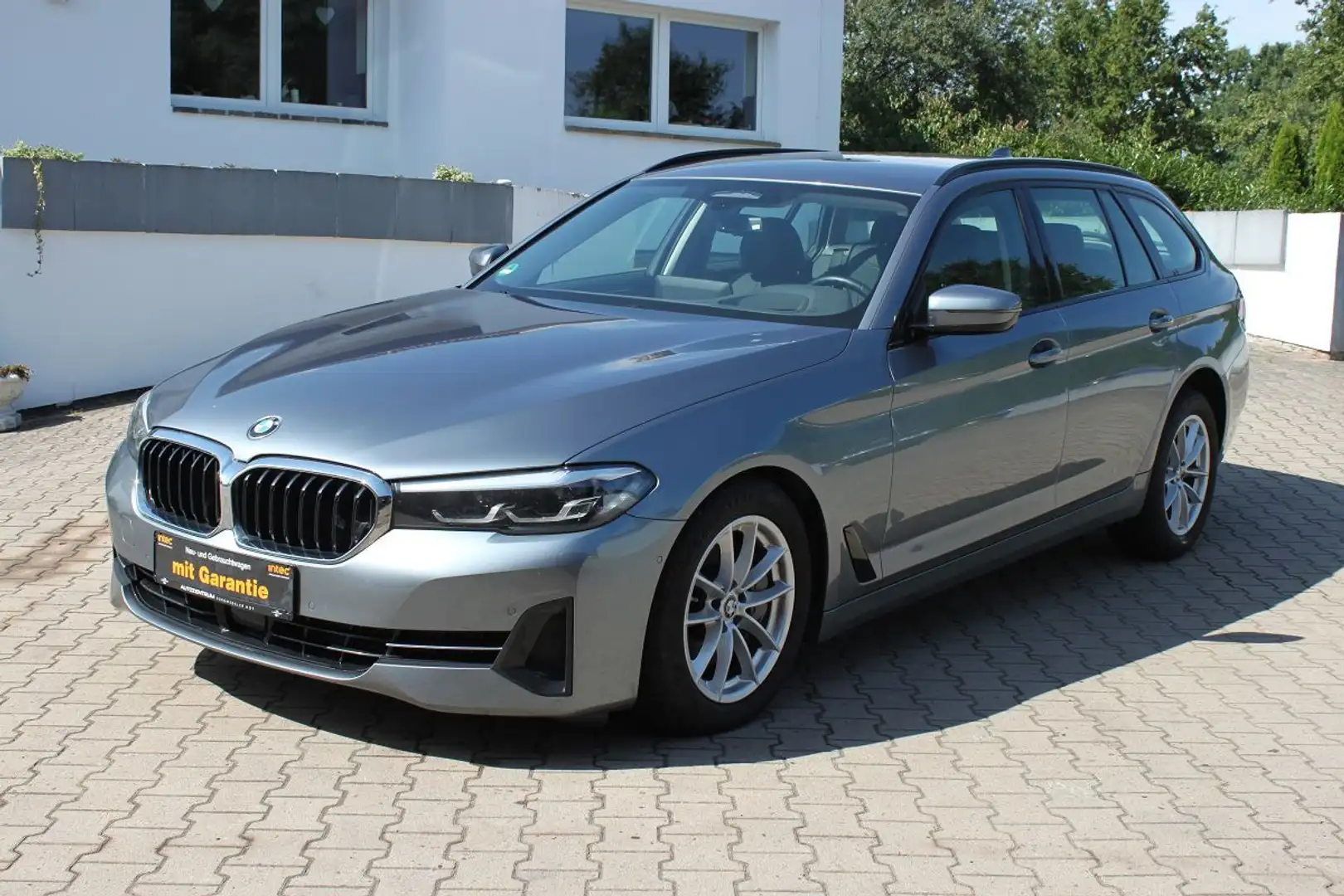 BMW 530 d Touring - NaviPro-HeadUp-DigCockpit-1.Hand Grau - 1