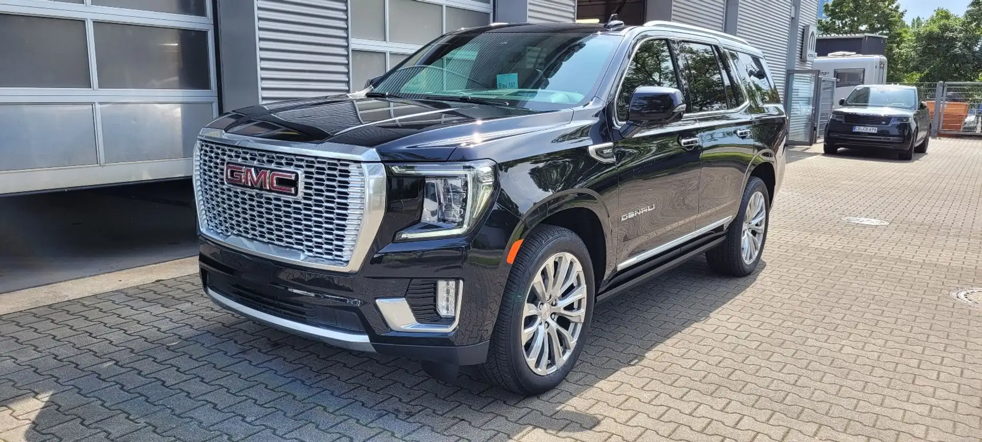 GMC Yukon Denali Noir - 2