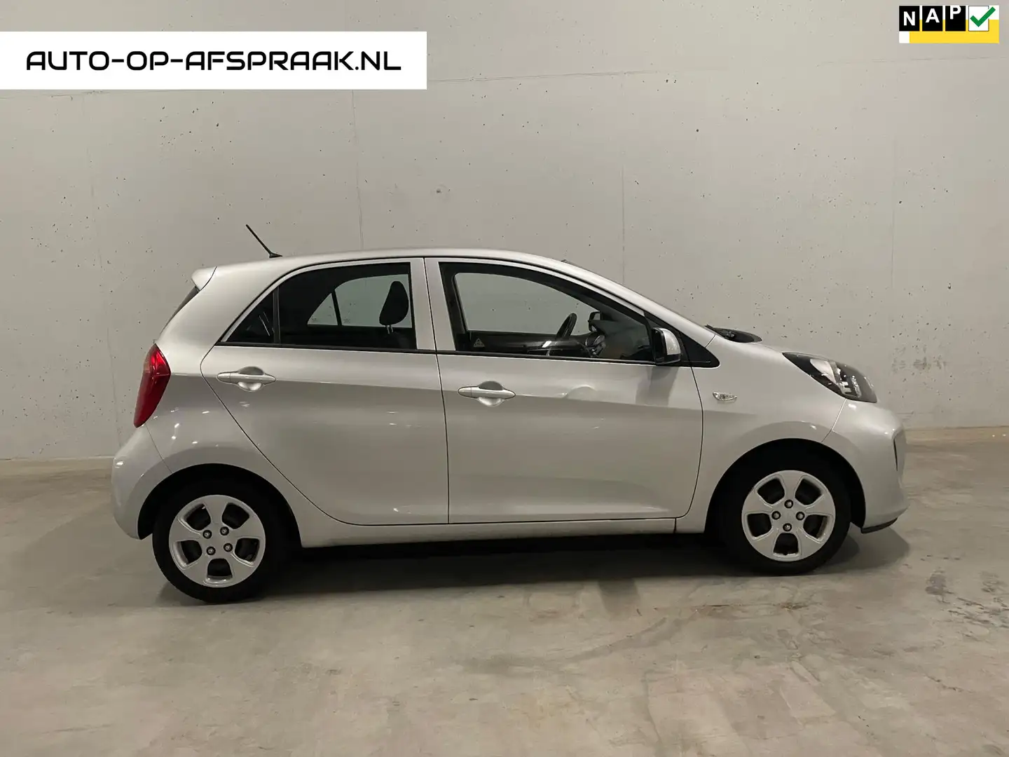 Kia Picanto 1.0 CVVT 5drs. Airco APK NAP Grau - 1