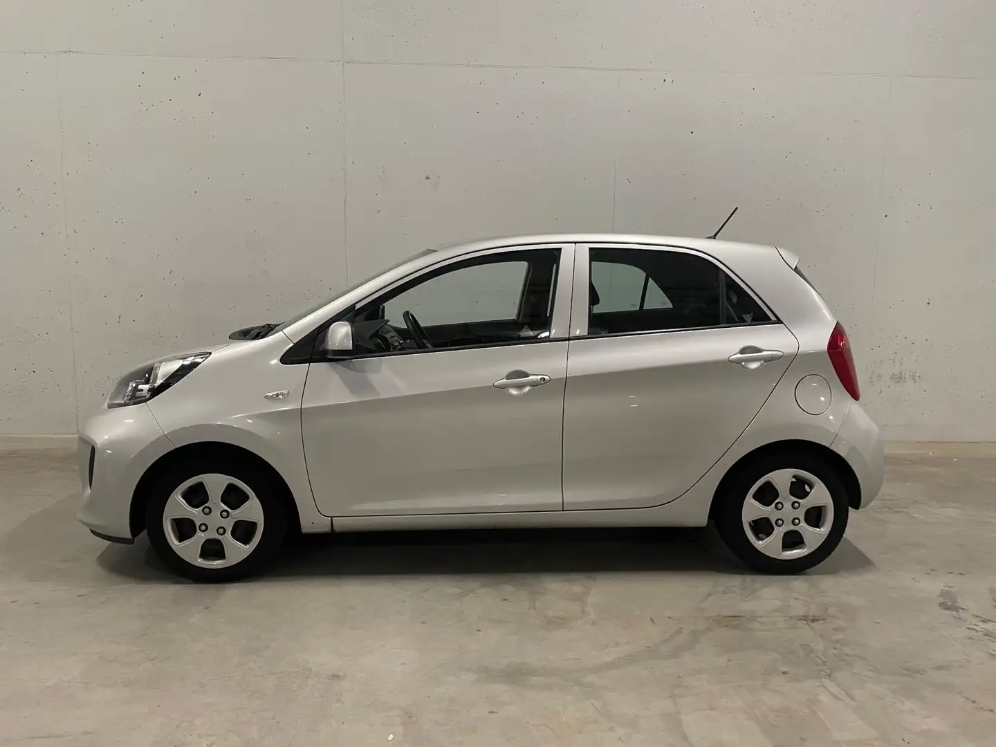 Kia Picanto 1.0 CVVT 5drs. Airco APK NAP Grau - 2