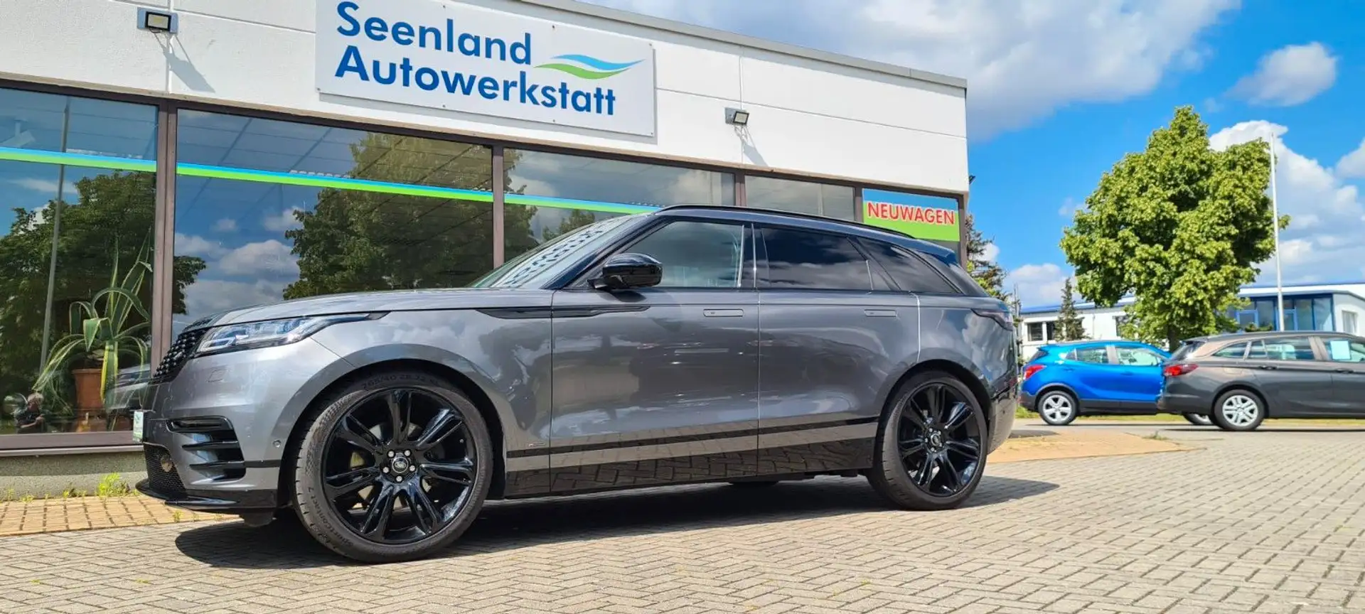 Land Rover Range Rover Velar 3.0 V6 D300 R-Dynamic HSE Grau - 1