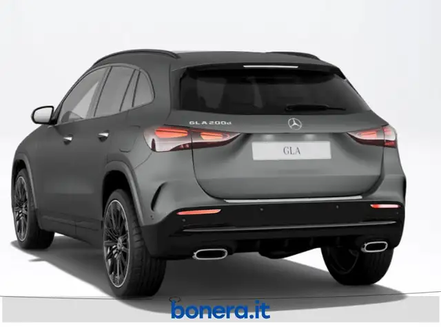 Mercedes-Benz Gla view 4