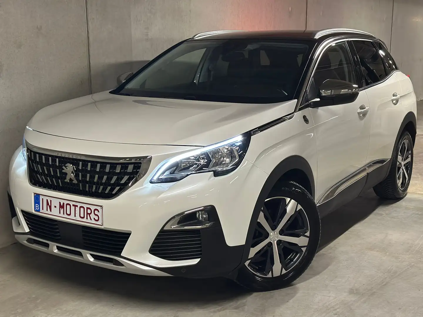 Peugeot 3008 1.2i | CROSSWAY | KEYLESS | NAVI | FOCAL | SFEER ! Wit - 1
