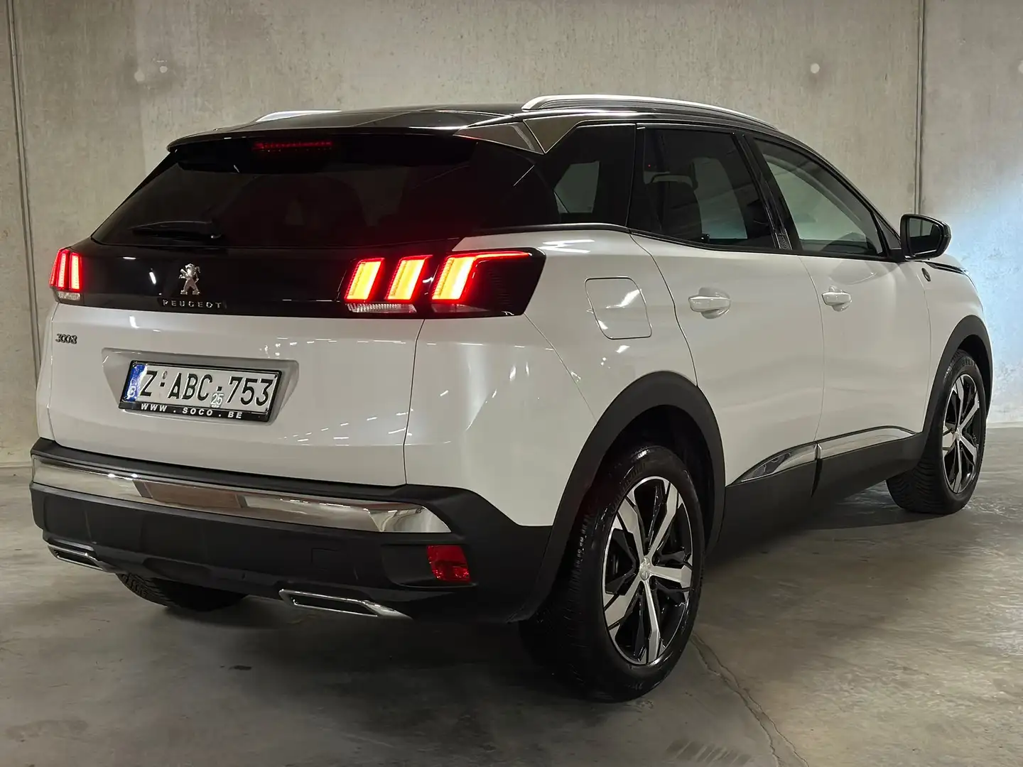 Peugeot 3008 1.2i | CROSSWAY | KEYLESS | NAVI | FOCAL | SFEER ! Wit - 2