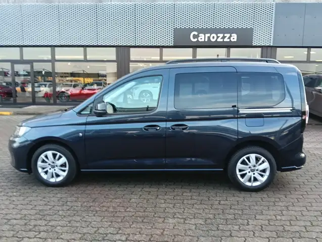 Volkswagen Caddy view 3