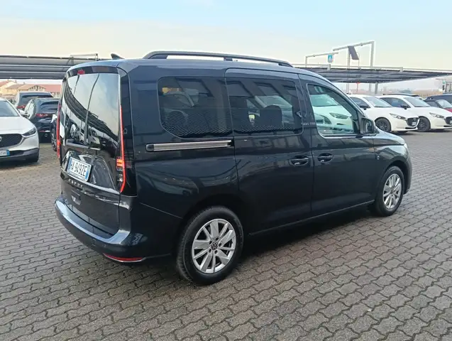 Volkswagen Caddy view 7