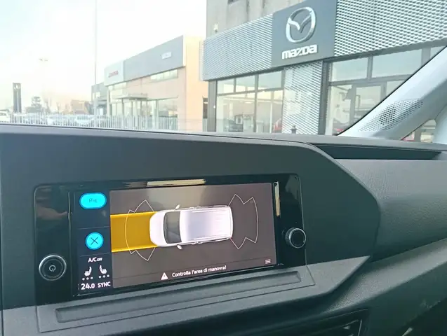 Volkswagen Caddy view 8