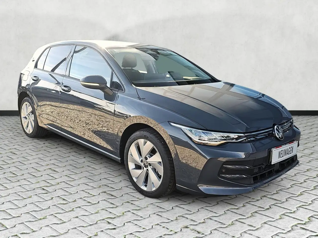 Volkswagen Golf 1.5 TSI eHybrid 150 kW Life Park&Comfort Pro Ka... — photo 1 of 14