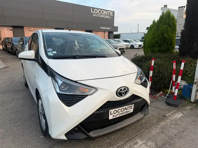 Toyota Aygo 1.0 x-clusiv m-mt 72cv