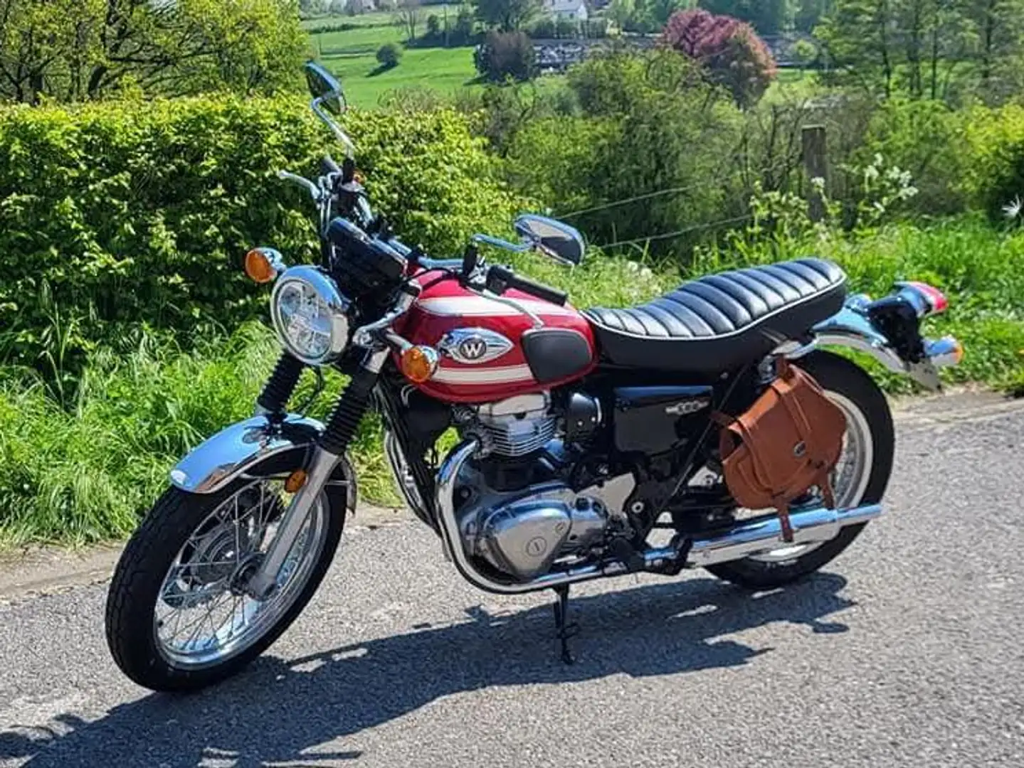 Kawasaki W 800 Rood - 2