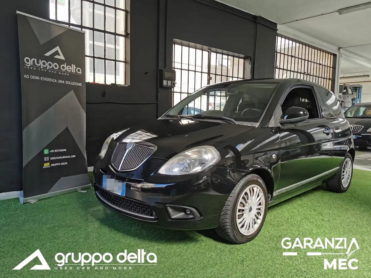 Lancia Ypsilon Ypsilon1.4 8v  Oro ecochic Gpl NEOPATENTATI Noir - 1