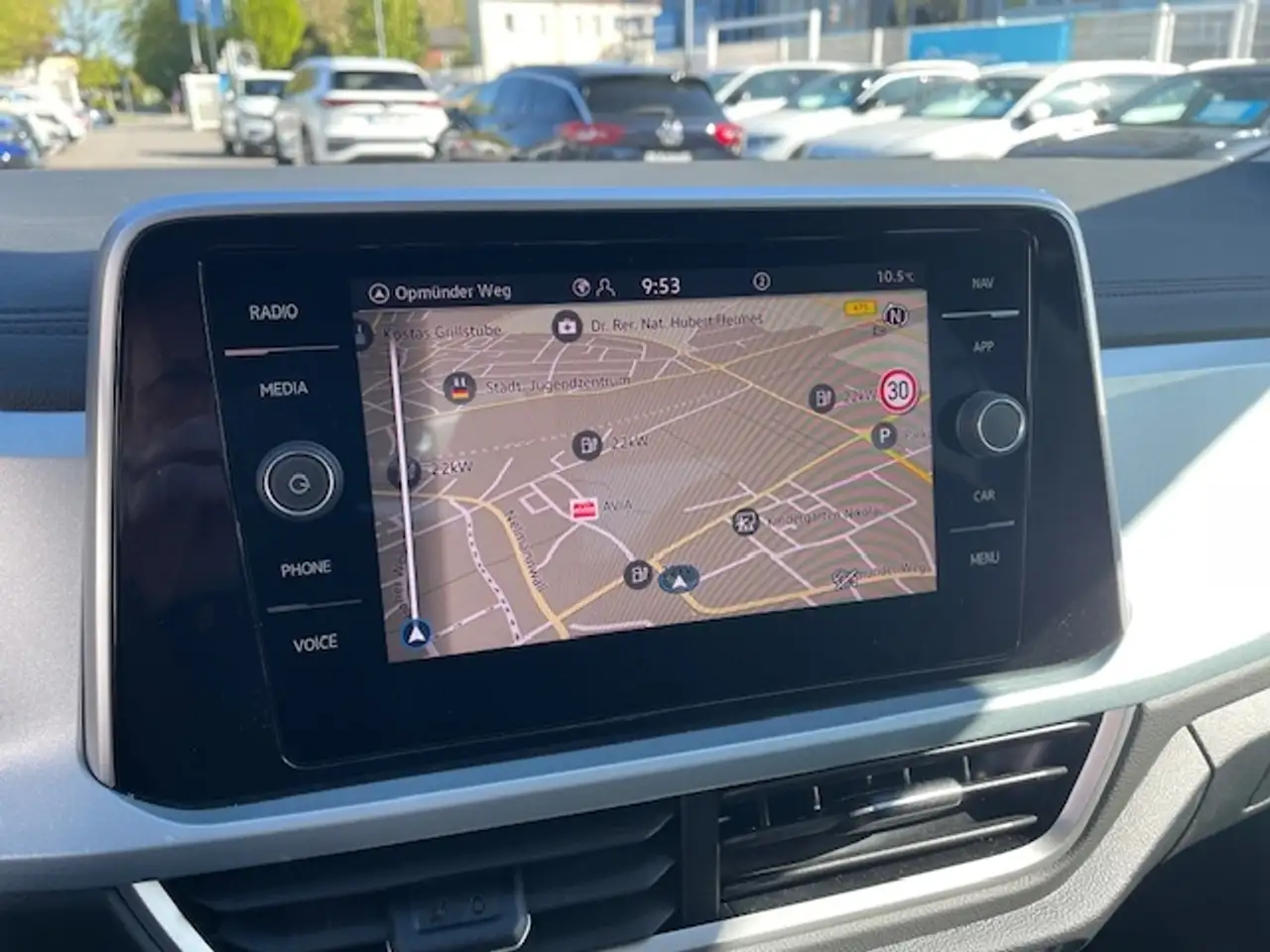 Volkswagen T-Roc 2.0 TDI DSG Goal Navi AHK LED PLUS Kamera ACC Appl 16