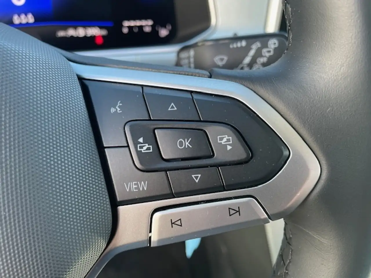 Volkswagen T-Roc 2.0 TDI DSG Goal Navi AHK LED PLUS Kamera ACC Appl 15