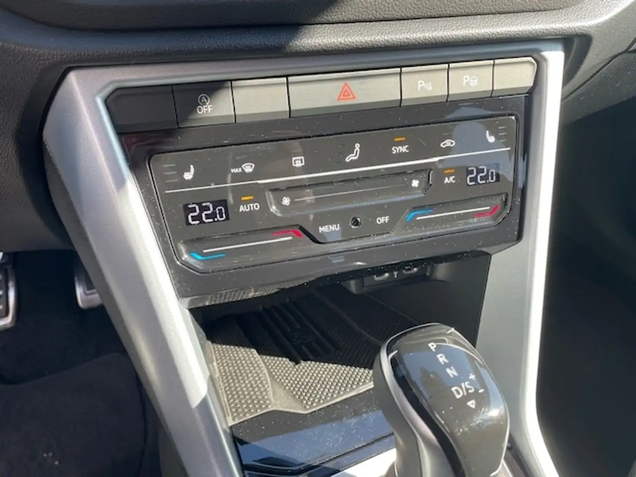 Volkswagen T-Roc 2.0 TDI DSG Goal Navi AHK LED PLUS Kamera ACC Appl 17