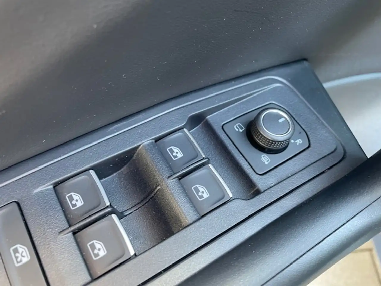 Volkswagen T-Roc 2.0 TDI DSG Goal Navi AHK LED PLUS Kamera ACC Appl 12