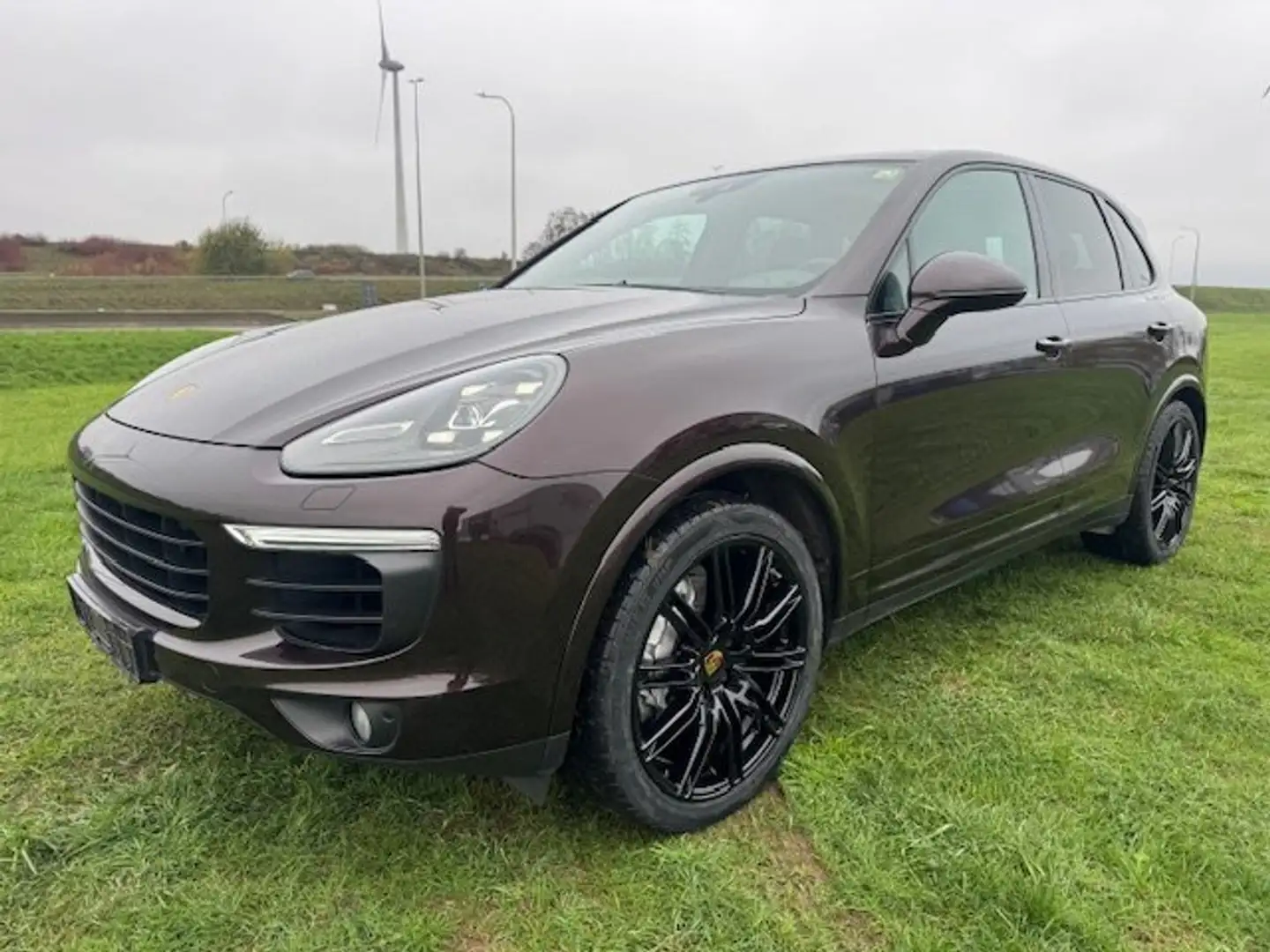 Porsche Cayenne Cayenne 3.0 TD V6 Platinum Edition GTS Look autom. Brun - 1