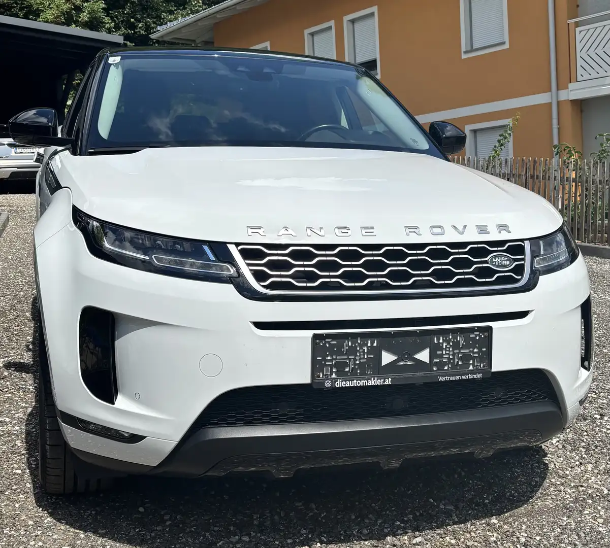 Land Rover Range Rover Evoque 2,0 D150 R-Dynamic S Aut. Weiß - 2