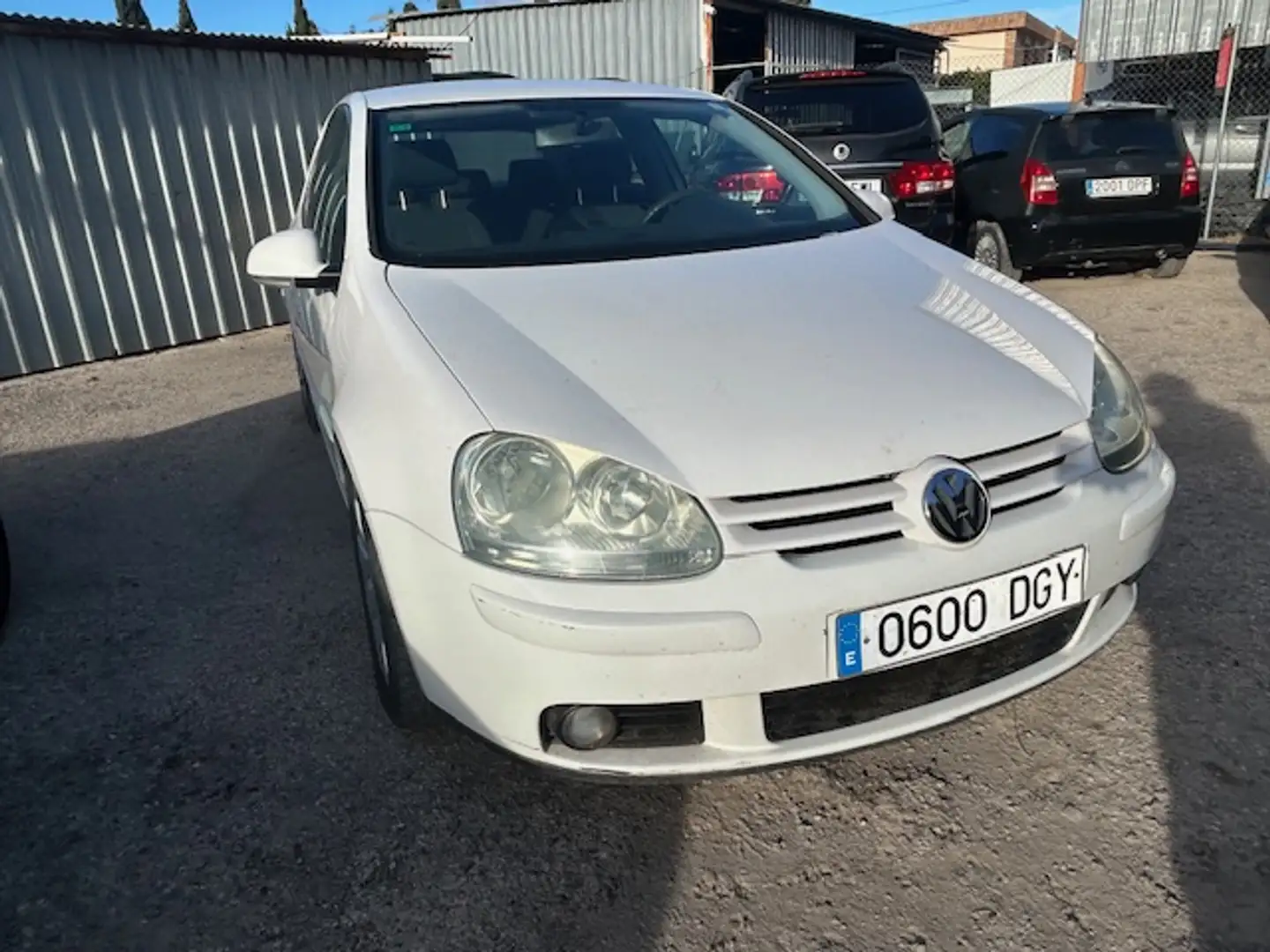 Volkswagen Golf 1.9TDI Conceptline - 2