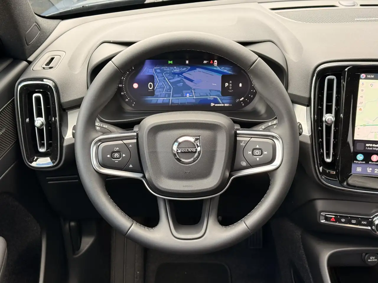 Volvo XC40 2026 — фото 10