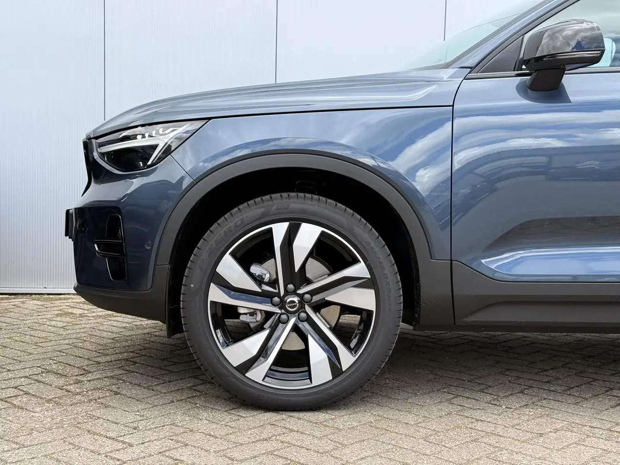 Volvo XC40 2026