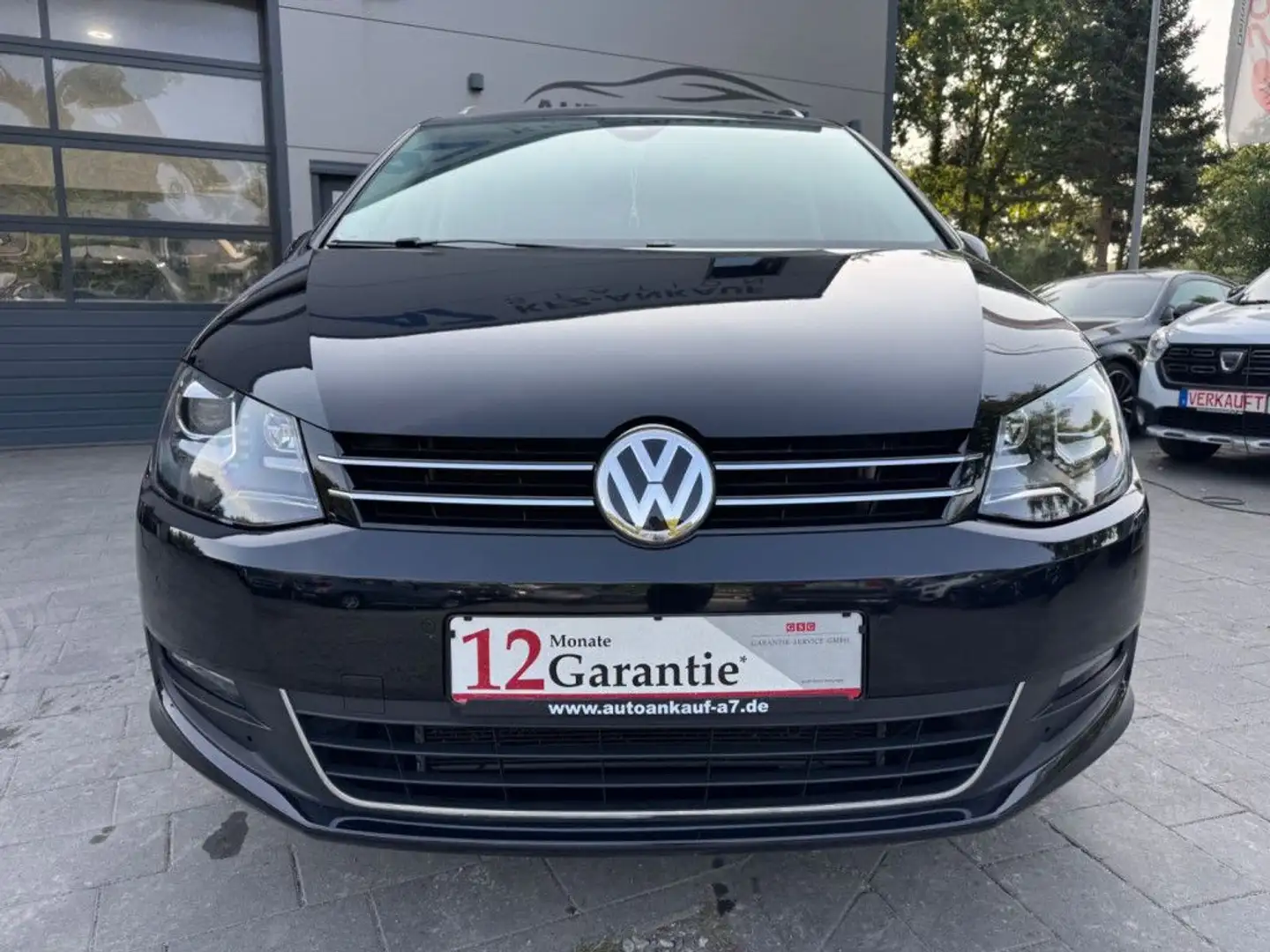 Volkswagen Sharan IQ.DRIVE  *NAVI/STHZ/7-SITZER* Schwarz - 2