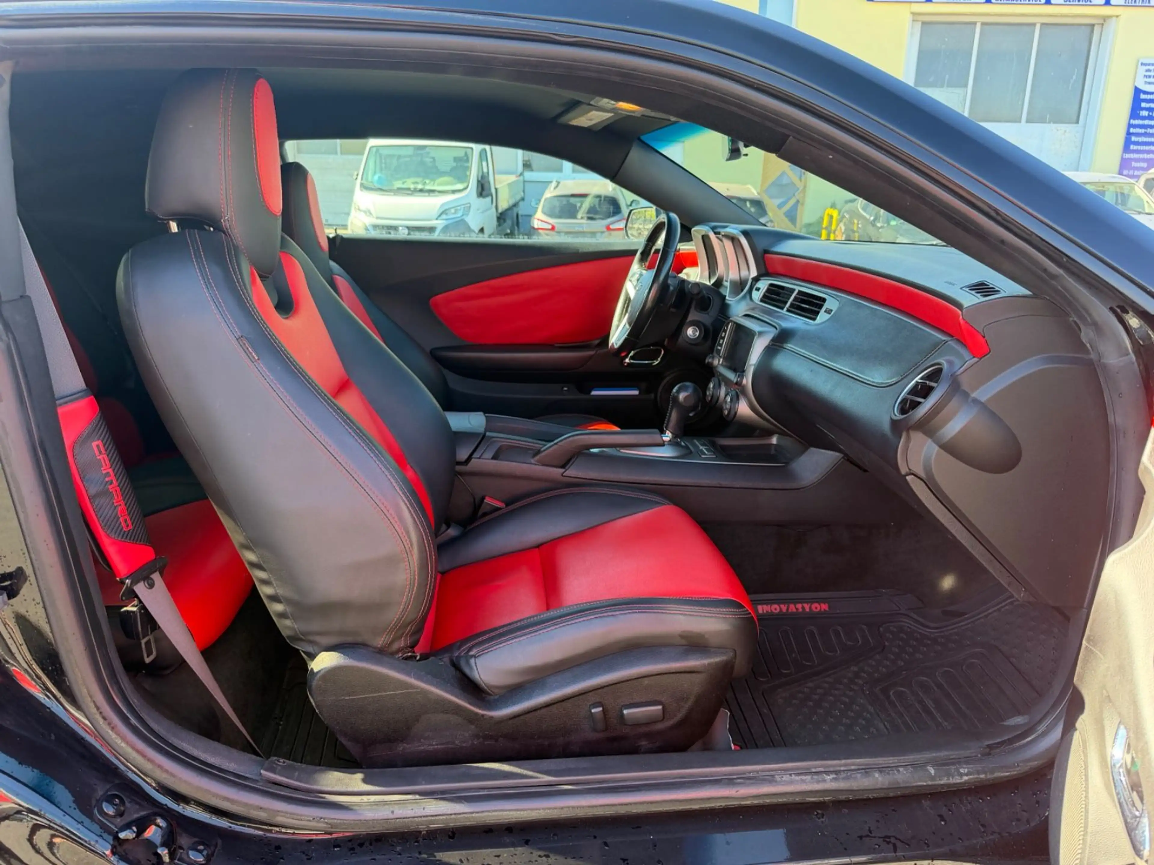 Chevrolet Camaro Coupé V6 — photo 13