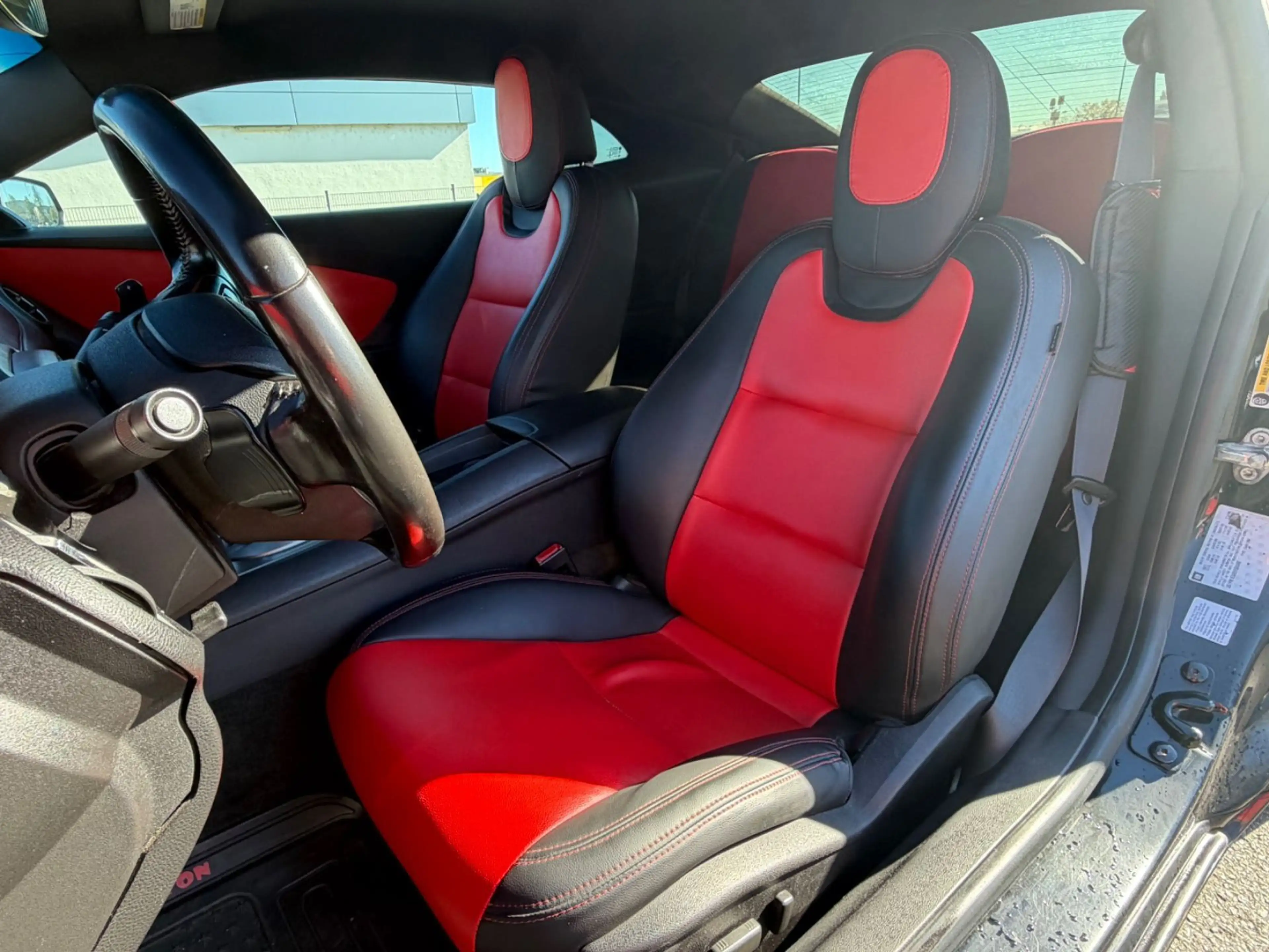 Chevrolet Camaro Coupé V6 — photo 10