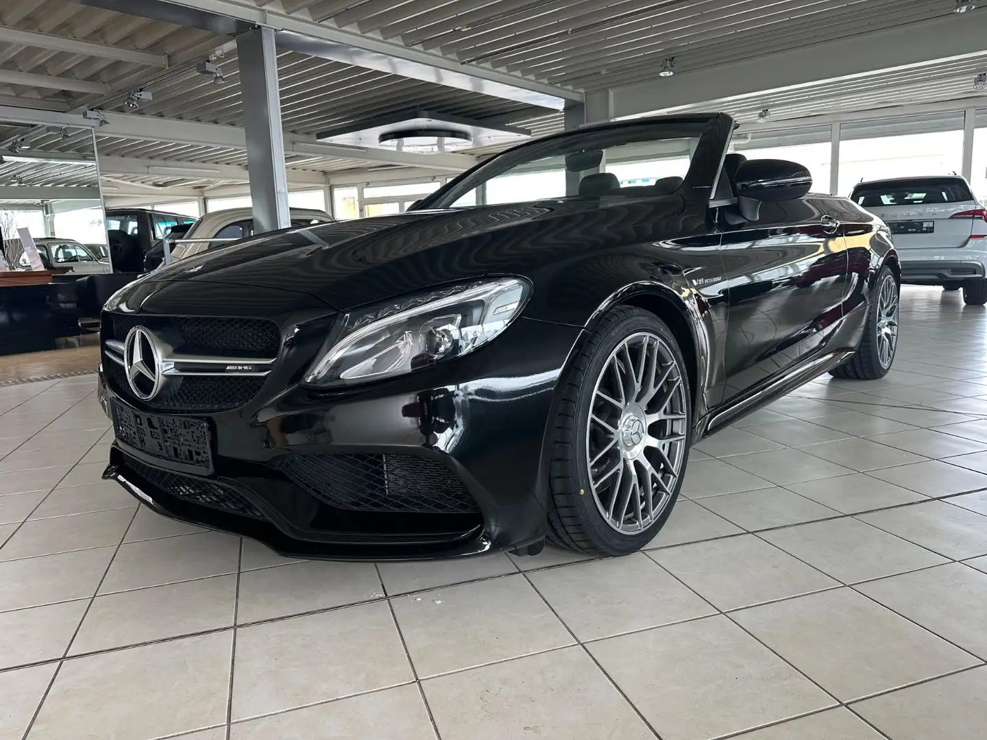 Mercedes-Benz C 63 AMG Cabrio *1 Jahr Gebrauchtwagengarantie* Zwart - 1