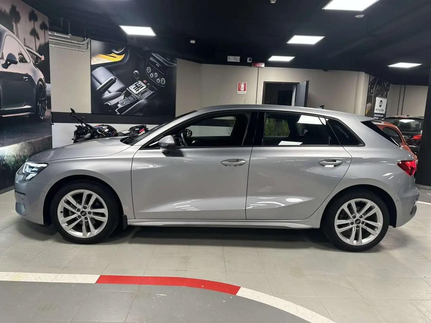 Audi A3 SB 35 1.5 tfsi mhev Business Advance s-tronic Argent - 2