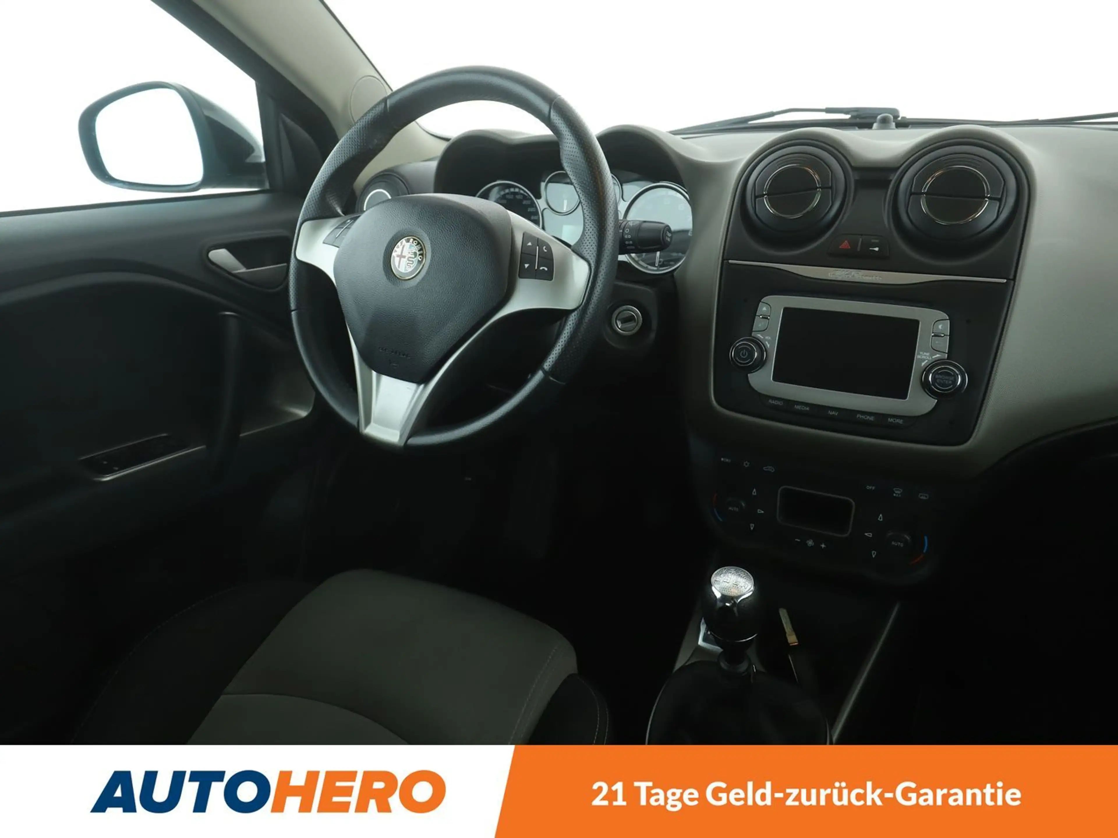 Alfa Romeo MiTo 0.9 TwinAir Turismo*NAVI*SHZ*PDC*PANO*ALU* — photo 13