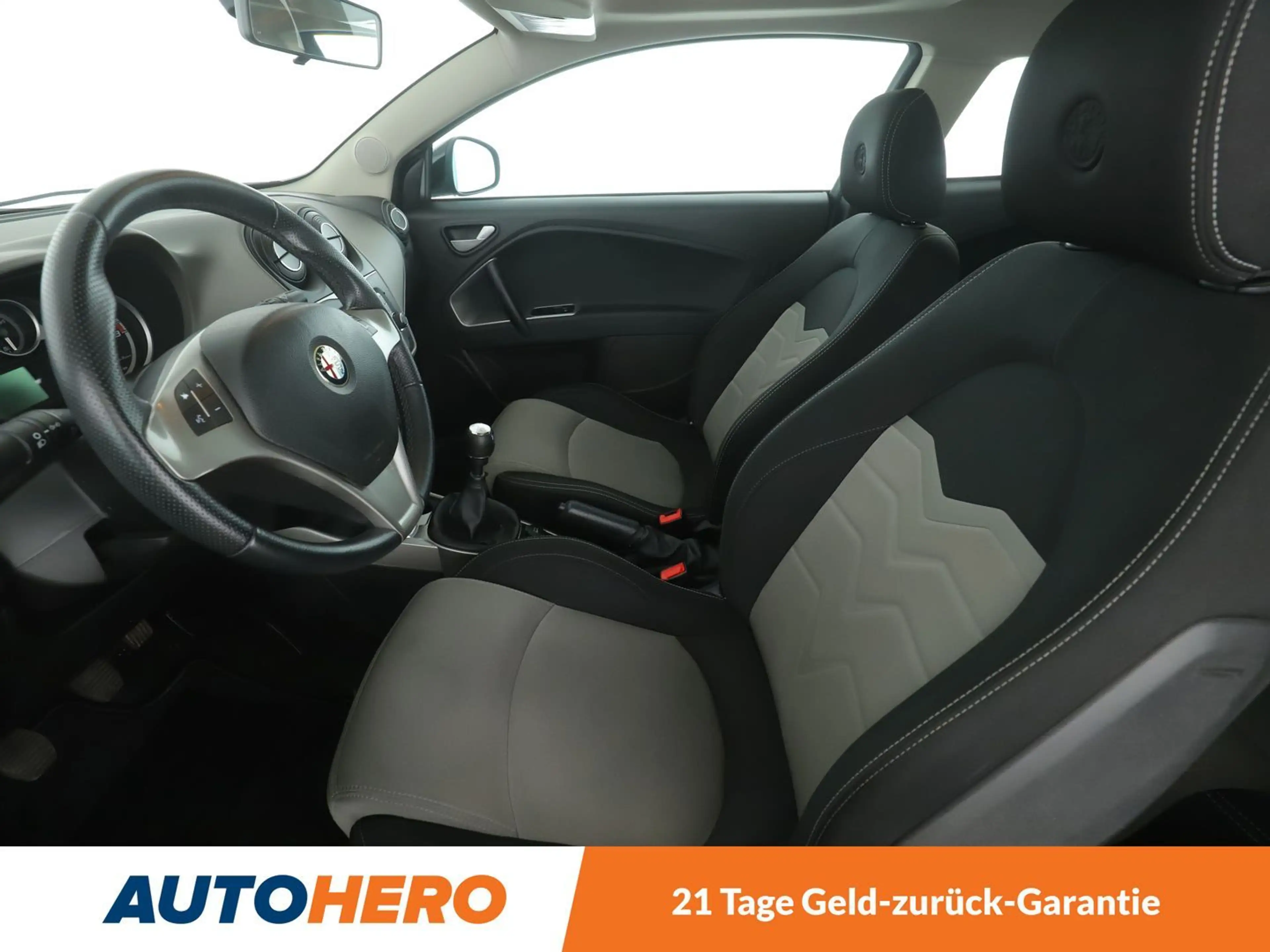 Alfa Romeo MiTo 0.9 TwinAir Turismo*NAVI*SHZ*PDC*PANO*ALU* — photo 10