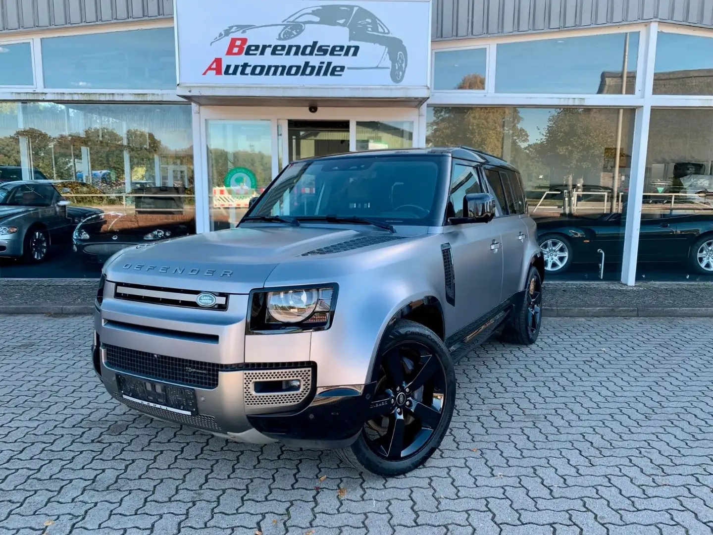 Land Rover Defender DEFENDER 110 X-DYNAMIC HSE/TFT/PANO/MEMORY/1.HD Grau - 1