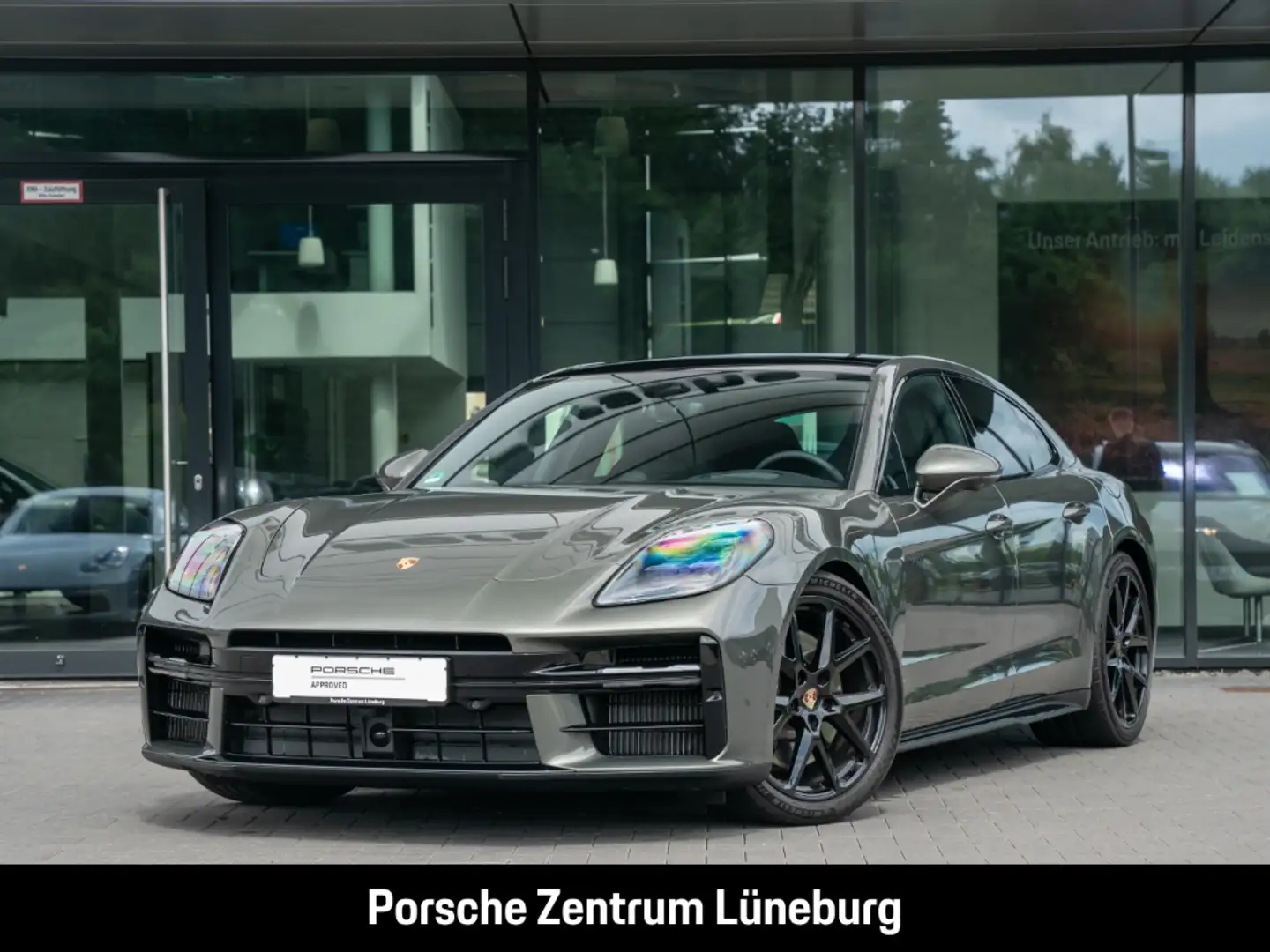 Porsche Panamera 4 E-Hybrid BOSE Panoramadach InnoDrive Vert - 1