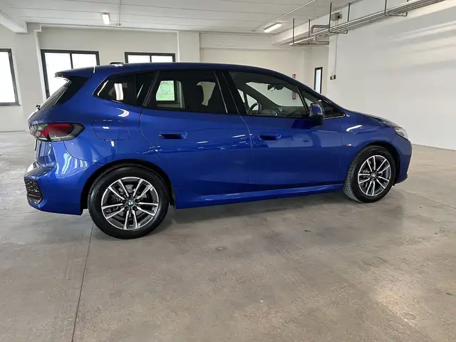 BMW 2 Series view 5