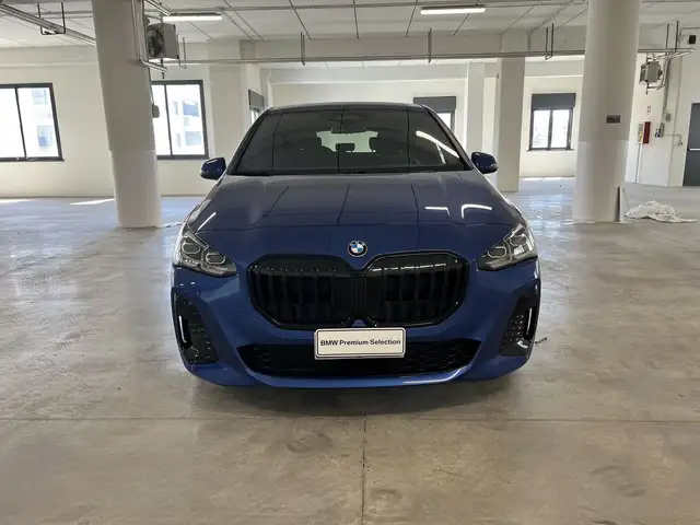BMW 2 Series view 3