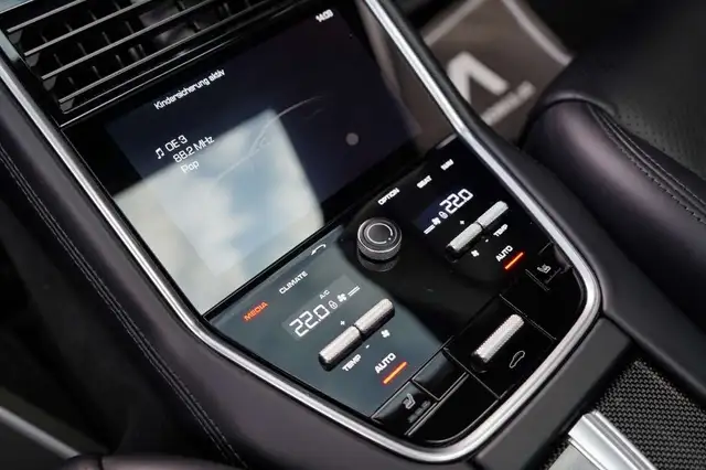 Porsche Panamera Turbo S E-Hybrid PHEV|P-Dach|Soft-Close| Ansicht 24