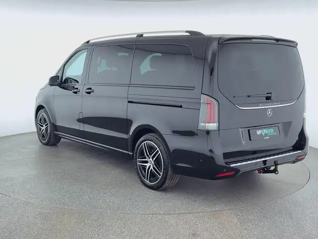Mercedes-Benz V-Class view 5