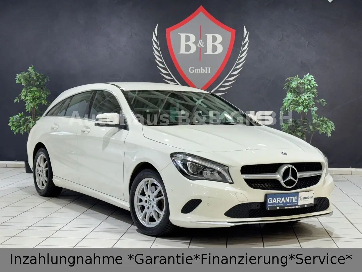 Mercedes-Benz CLA 180 d*Automatik*Navi*Tempo*LED*SHZ*AHK Weiß - 1