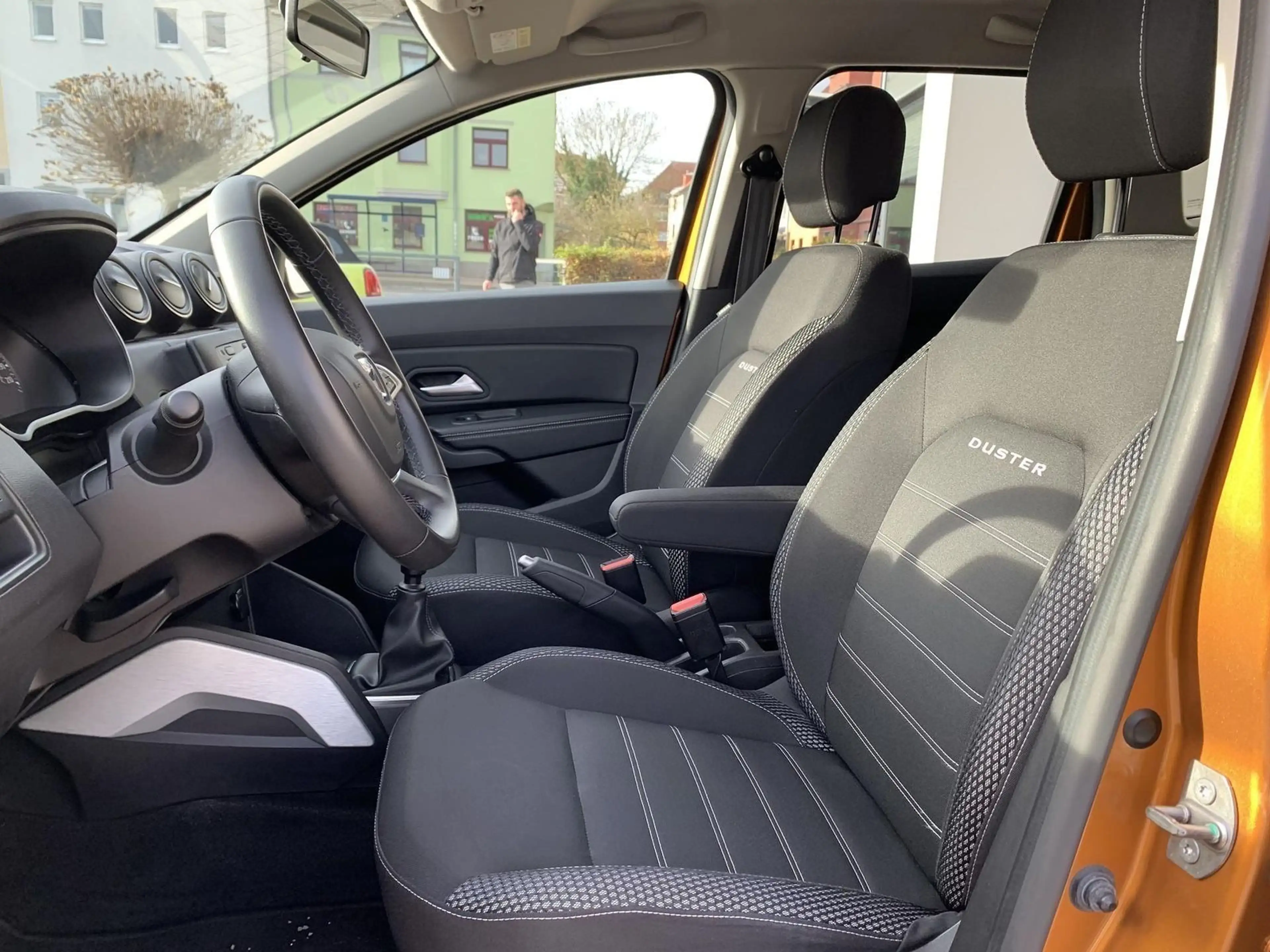 Dacia Duster Prestige 150 AHK+Klimaaaut+Navi+Sitzhz — photo 9