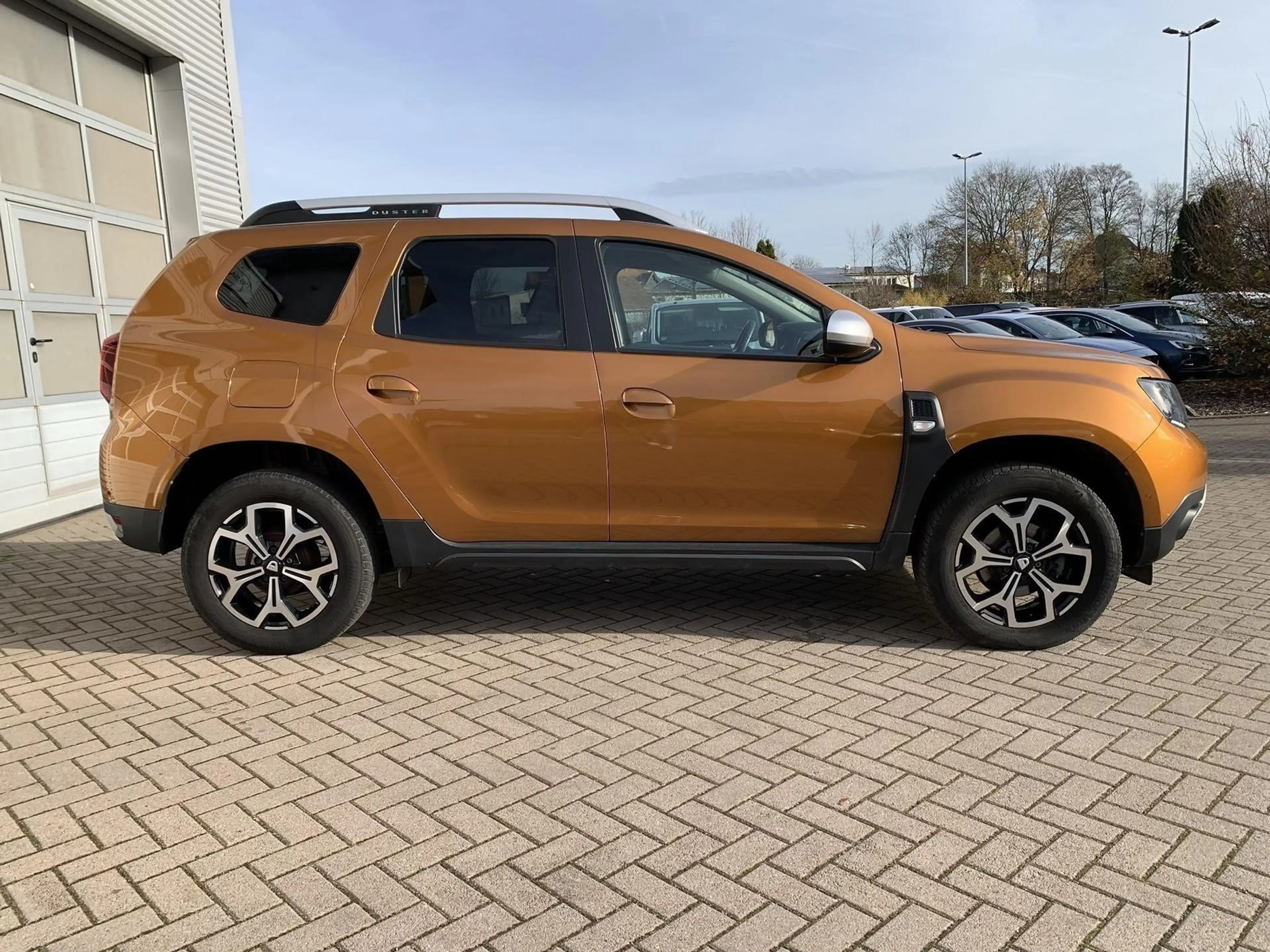 Dacia Duster Prestige 150 AHK+Klimaaaut+Navi+Sitzhz — photo 4