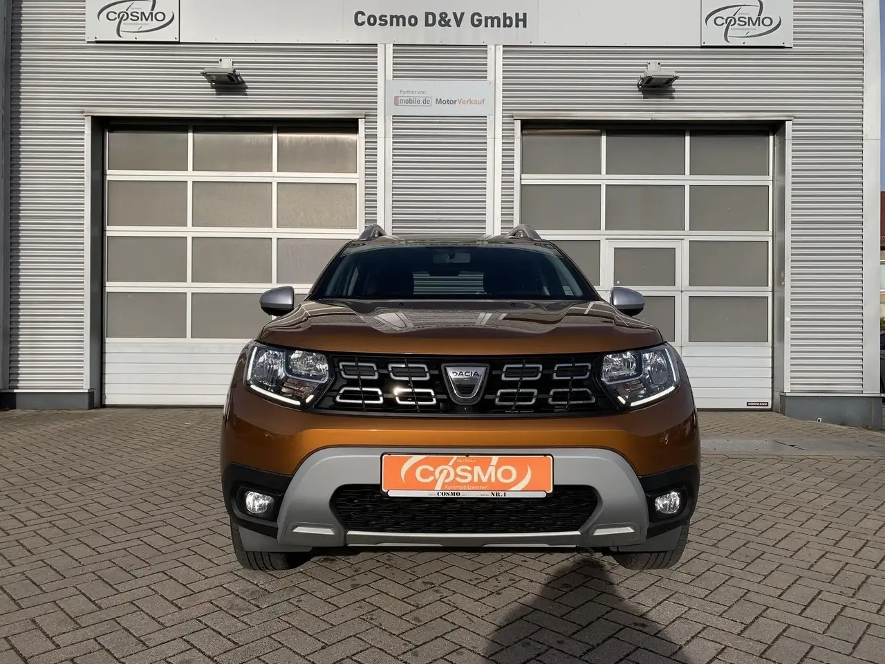 Dacia Duster Prestige 150 AHK+Klimaaaut+Navi+Sitzhz, миниатюра 2
