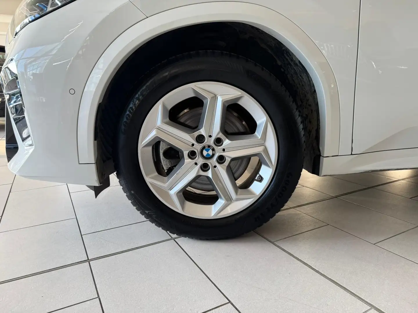 BMW X2 20i sDrive M Sport ACC Pl.°elSitz+Mass°grHIFI Bianco - 2