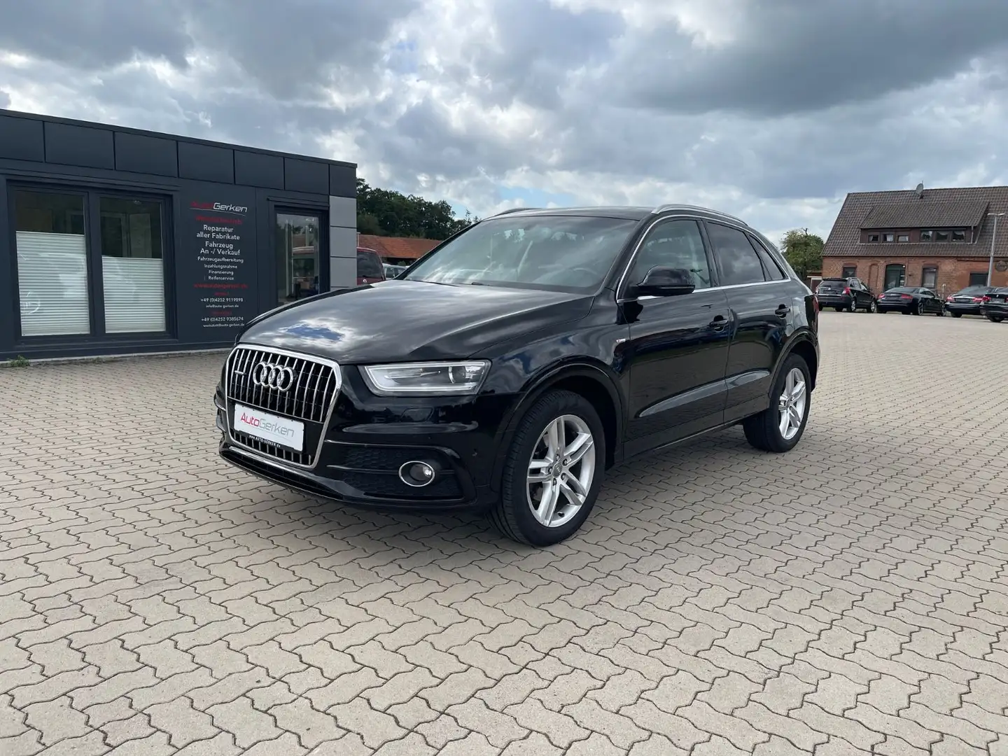 Audi Q3 2.0 TFSI quattro Automatik AHK Xenon-Plus Schwarz - 1