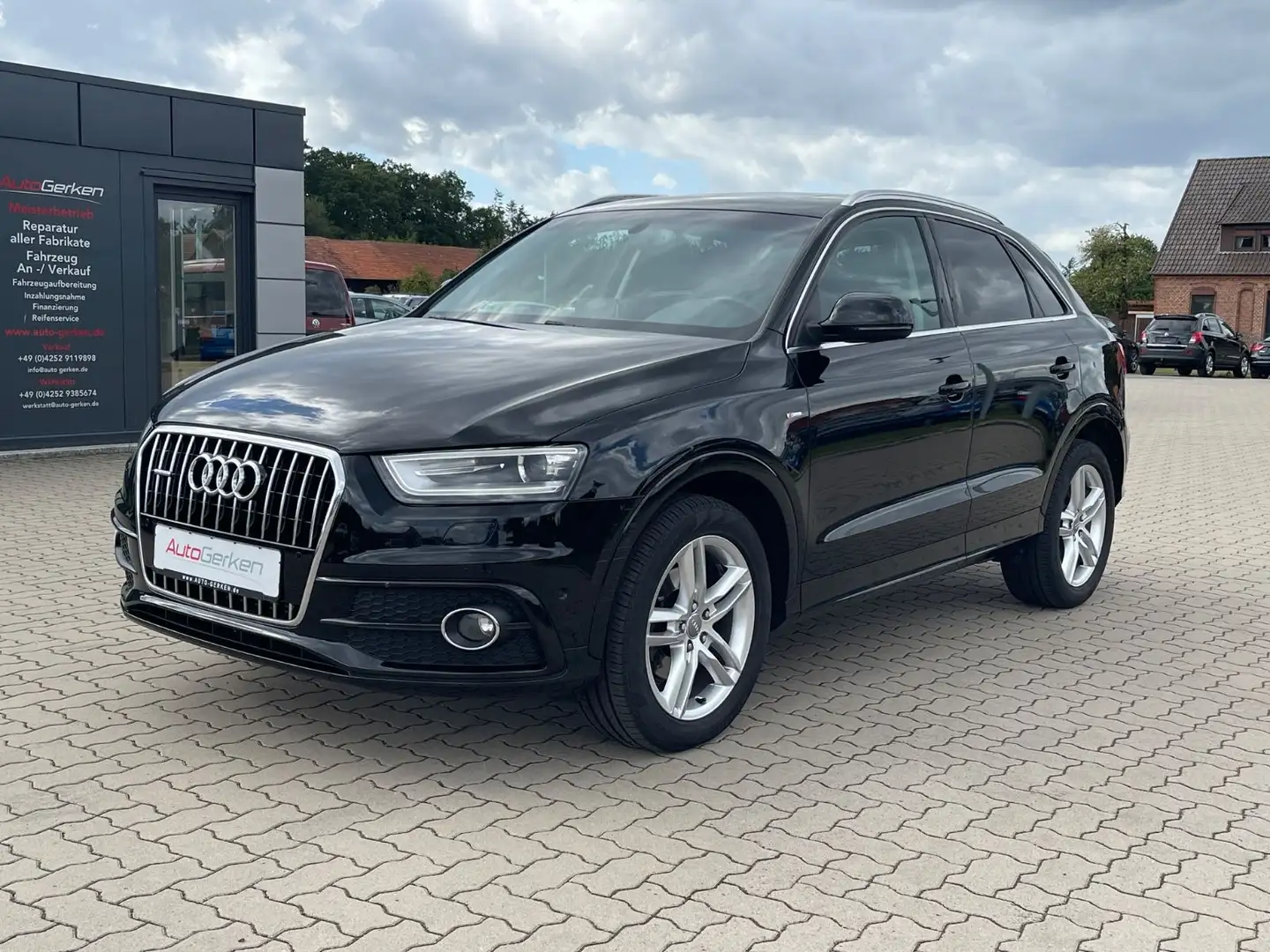Audi Q3 2.0 TFSI quattro Automatik AHK Xenon-Plus Schwarz - 2