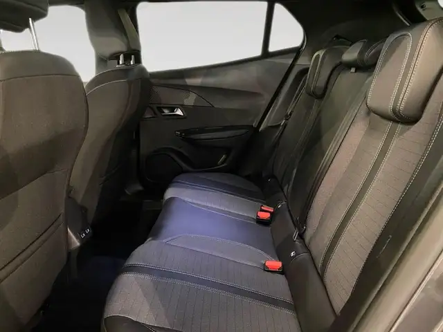 Peugeot 2008 view 8