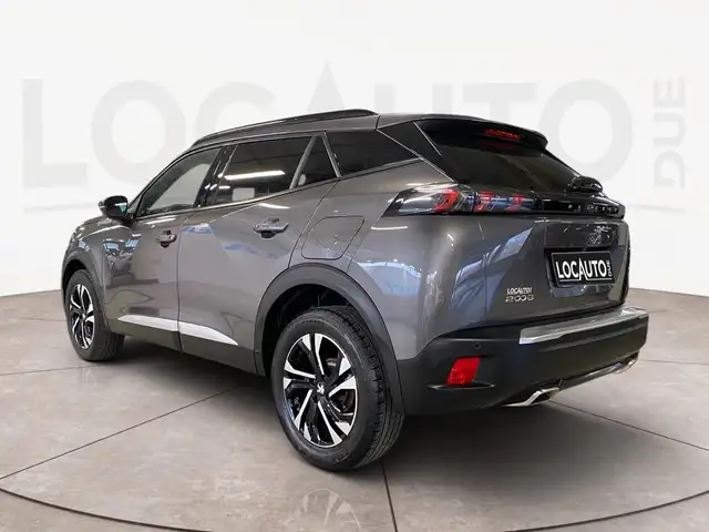 Peugeot 2008 view 5