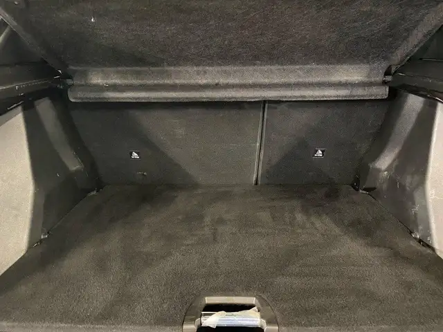 Peugeot 2008 view 9